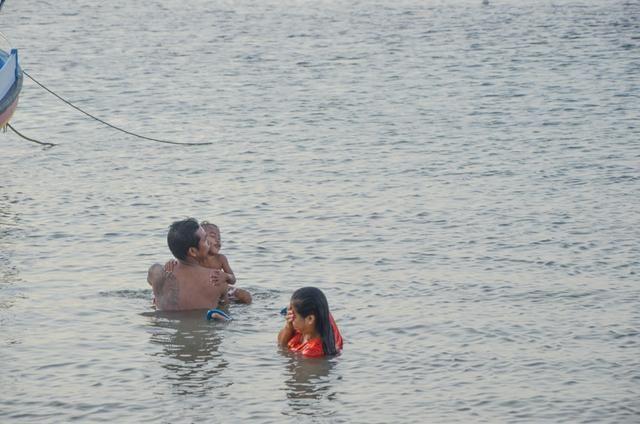 金巴兰海滩的地址在哪里，巴拉湾海滩在哪里（巴厘岛绝美海滩太多了）