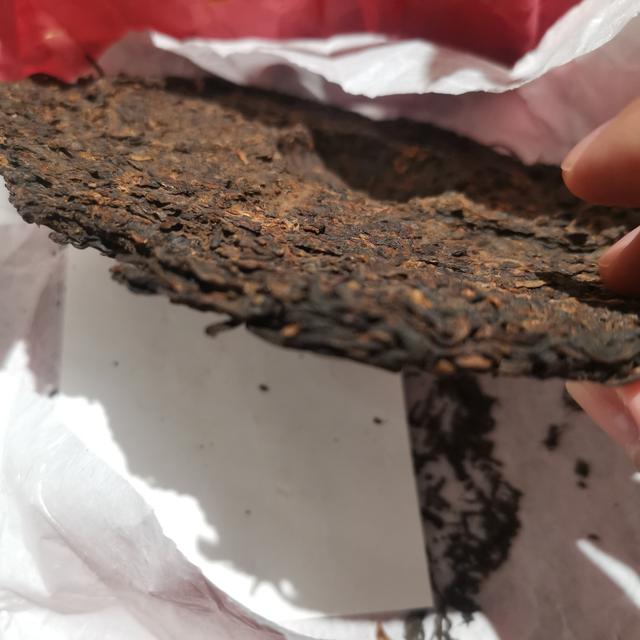 生普和熟普洱茶的区别，女人喝生普洱茶还是熟普洱茶（普洱生茶跟熟茶的区别）