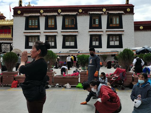 六月十四日是什么日子，6月14日是什么节日（拉萨六月的萨嘎达瓦节：悟道）