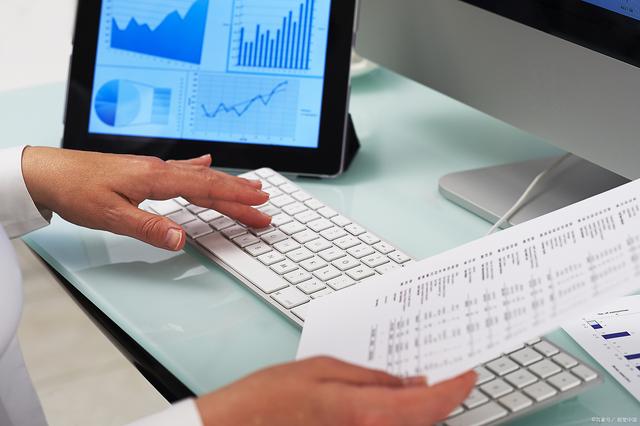 财务管理专业考管理会计师可以吗，财务管理专业考管理会计师可以吗女生（财务管理和会计这两个专业有什么区别）