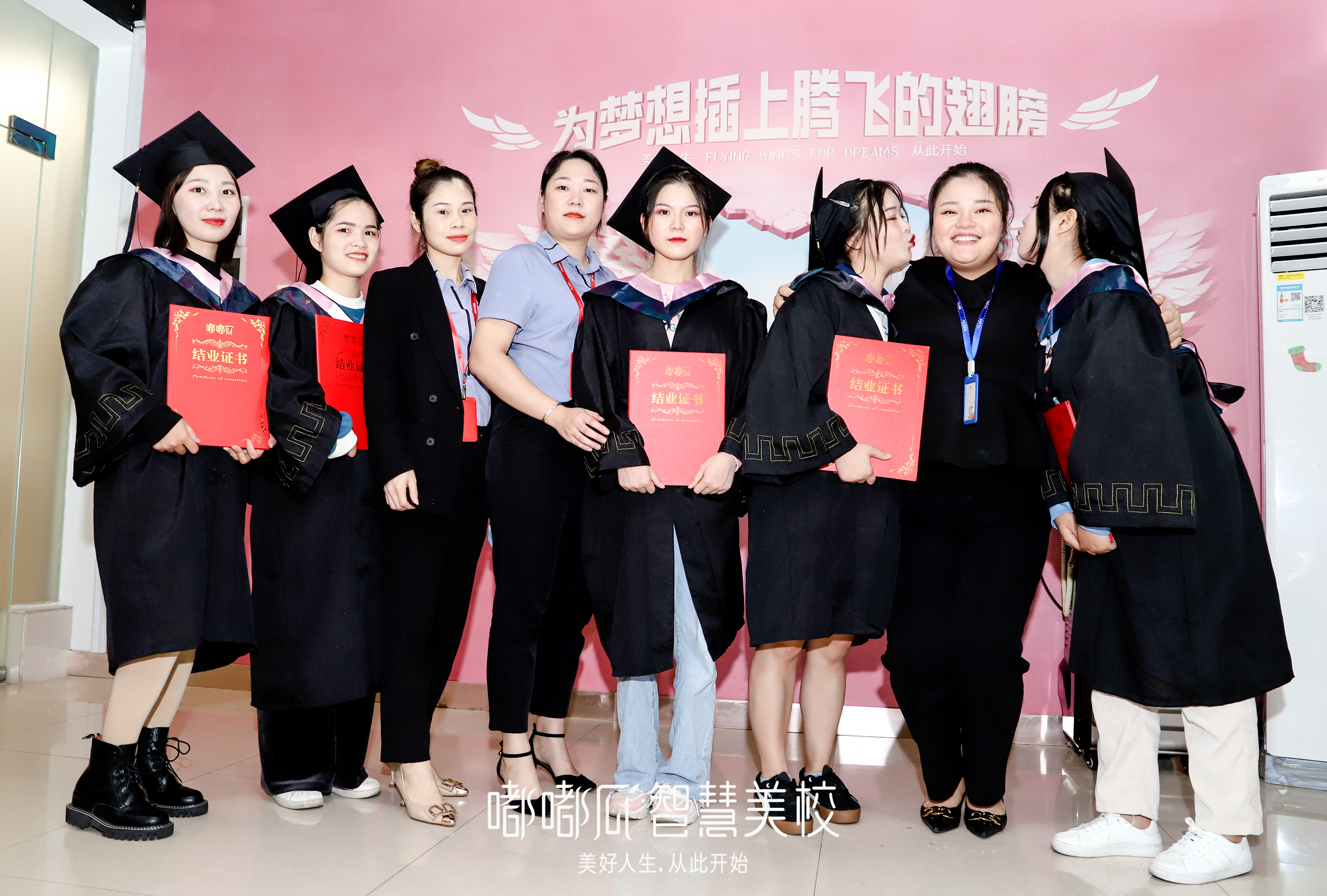 女人挣钱最快的方法(搞钱路子一天两万)