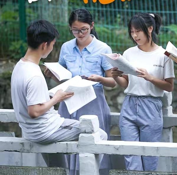 高考录取率省份排名2021，2021年河南高考一本录取率和录取人数多少人（2022年高考各省一批线达线率出炉）