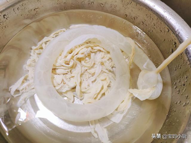 腊肠的做法，腊肠的做法大全家常菜吃法（过年腊肠不用买）
