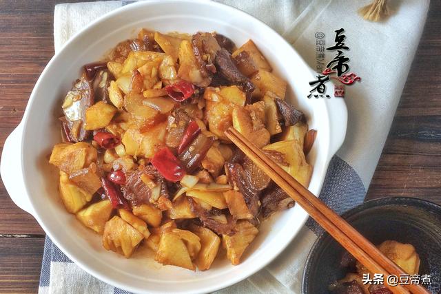 腊肉怎么吃，腊肉怎么吃前怎么处理方法（过年做了那么多腊肉）