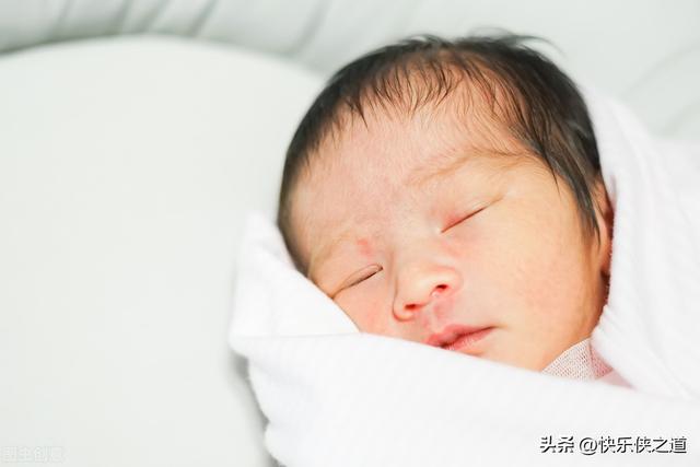 爱的坚持句子，对爱坚持到底的句子（真爱，应该是永恒不变的存在）