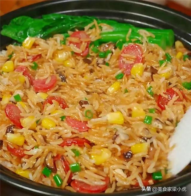 煲仔饭的做法，正宗砂锅煲仔饭的做法（广东人都爱吃的煲仔饭）