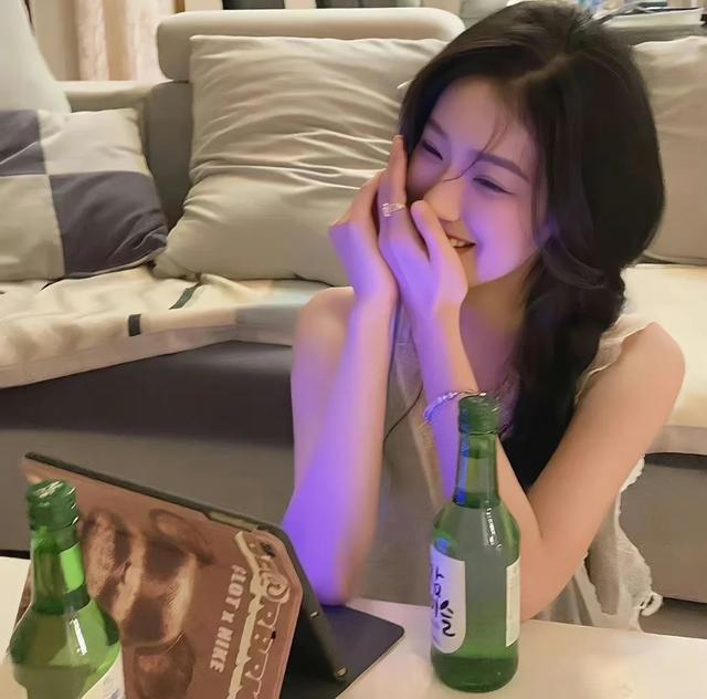 超清新女生图片，微信头像，超清新女生图片（夏日小清新清爽女生头像）