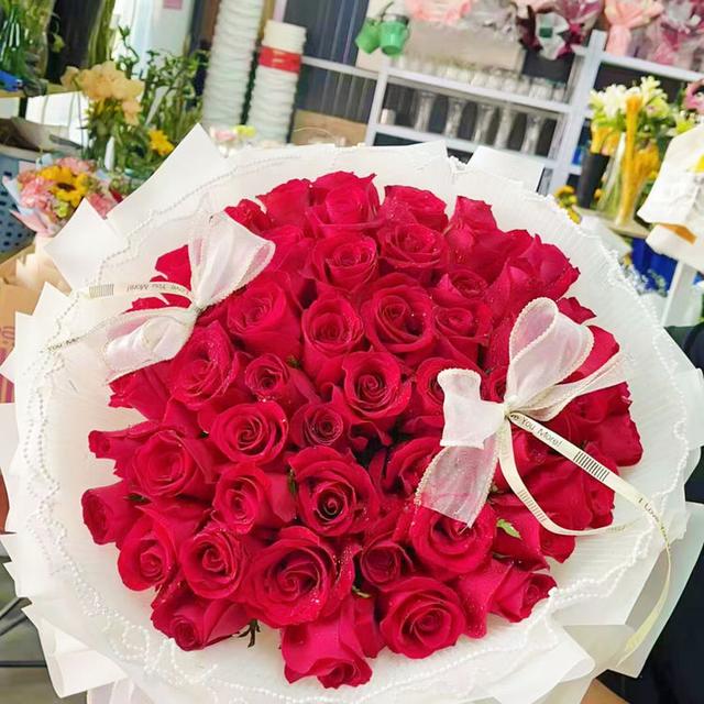 红康乃馨的花语和寓意，让她成为朋友圈女王