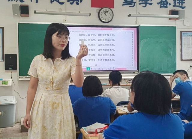 五官精致什么意思，bjd是什么意思网络用语（山东高颜值小学生火了）