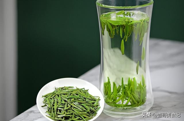 夏天喝什么冷饮好，夏天解暑，到底该喝什么