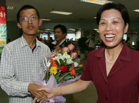 害怕死亡怎么办，人死了会有下辈子吗（柳智宇：每天问自己三个问题）