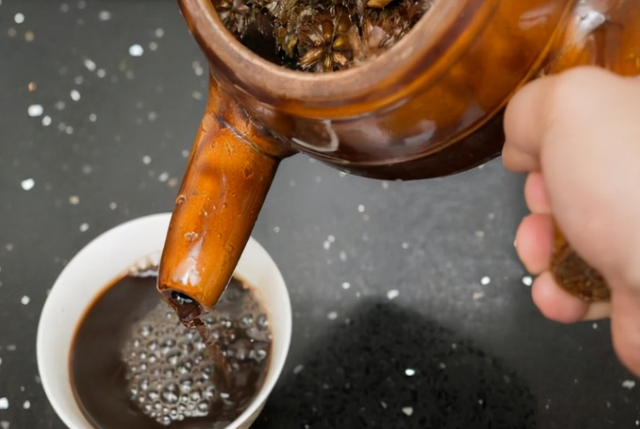 屠呦呦颁奖词100字左右，感动中国十大人物屠呦呦（研制青蒿素多年改变世界）