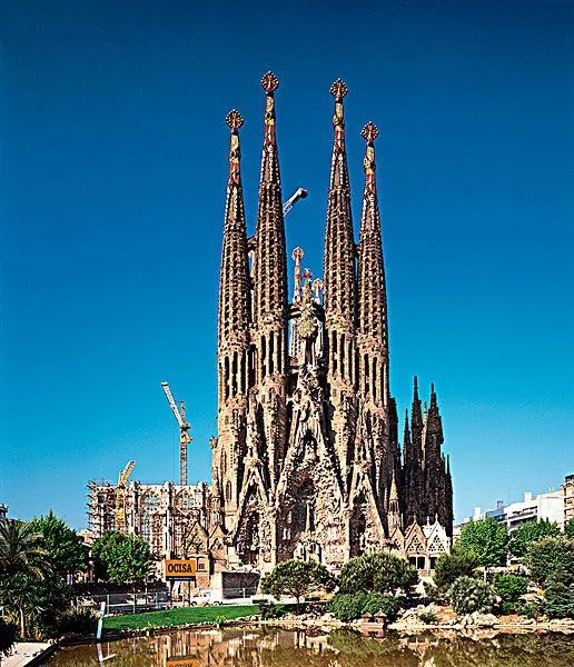 中央电视台大楼设计，中央电视台总部大楼对外开放吗（摸不着艺术的边界）