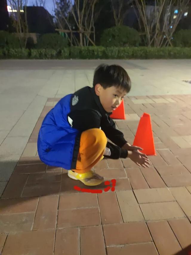足球鞋品牌大百科，足球鞋分类（各大厂的足球鞋究竟哪家强）