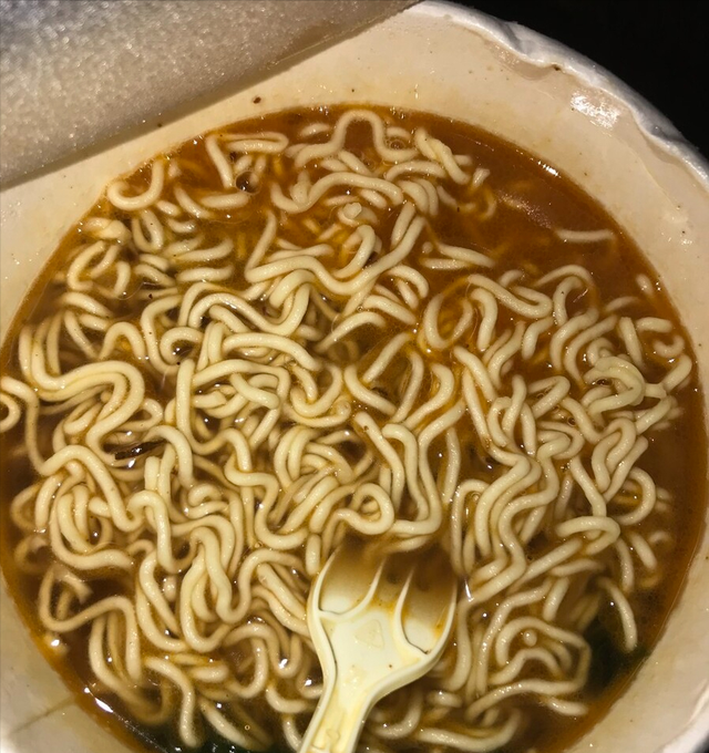 孕妇可以吃方便面吗，孕妇可以吃方便面吗孕中期（别再轻信“谣言”）