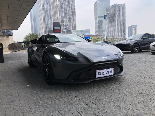 马丁鞋哪个牌子好，告诉你怎么样选购马丁鞋（170多万拿下一台阿斯顿马丁Vantage）