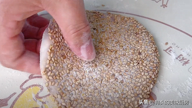 香酥芝麻烧饼的做法和配方，正宗油酥烧饼的做法和配方（分享自制麻酱烧饼）