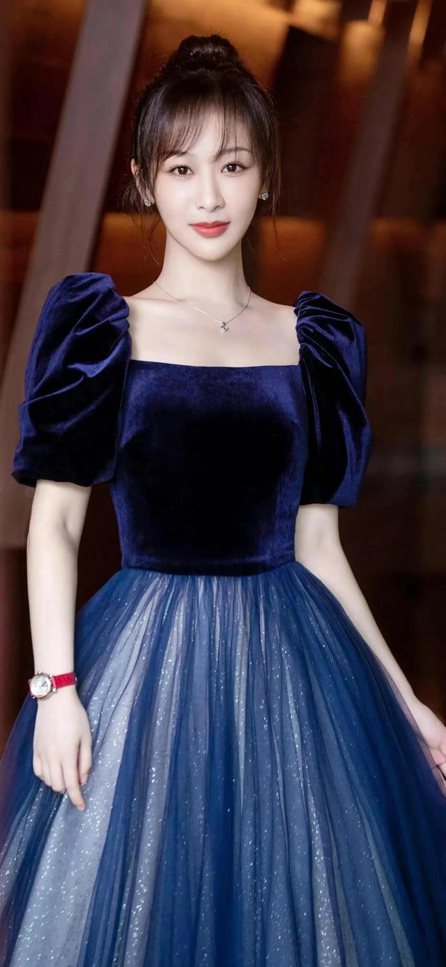 演员杨紫写真，杨紫，余生请多指教写真集分享