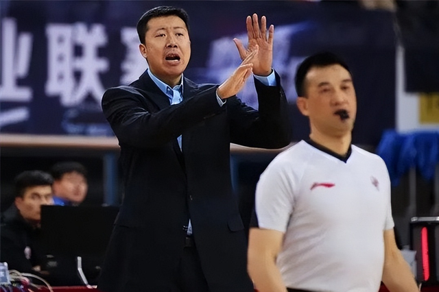 王治郅nba个人资料，45岁的王治郅
