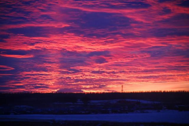 霞光万丈的下一句是什么，落日晚霞的唯美句子（诗词鉴赏-预卜明朝天色好）