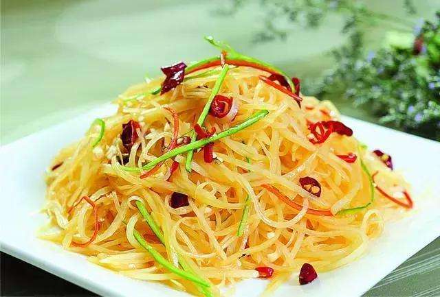 陈醋和香醋有什么区别，米醋陈醋和香醋有什么区别（同样是醋，陈醋和白醋有啥区别）