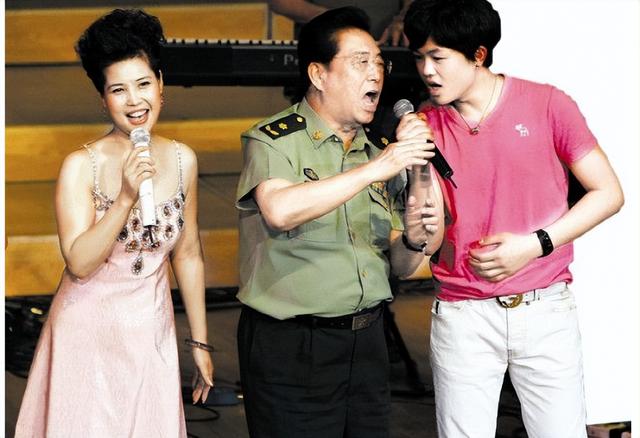 李双江：溺爱小儿子李天一，却疏忽了大儿子李贺，我的亲情有悔恨