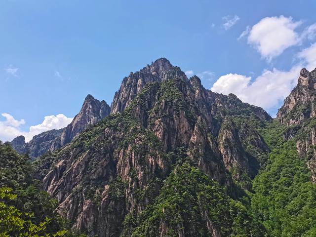 宏村旅游攻略，宏村旅游线路图（黄山风景区-宏村三天两晚旅游攻略）