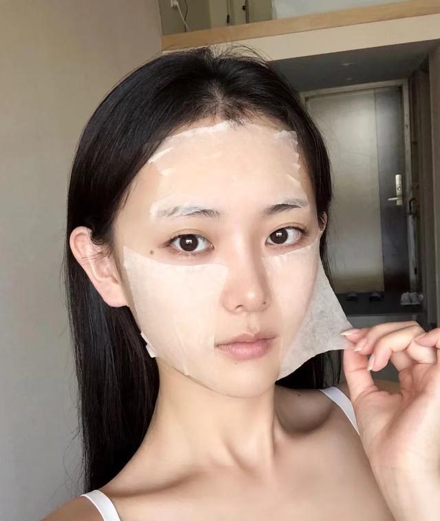 柔肤水是干什么用的，柔肤水干嘛用的（爽肤水的4种用法）