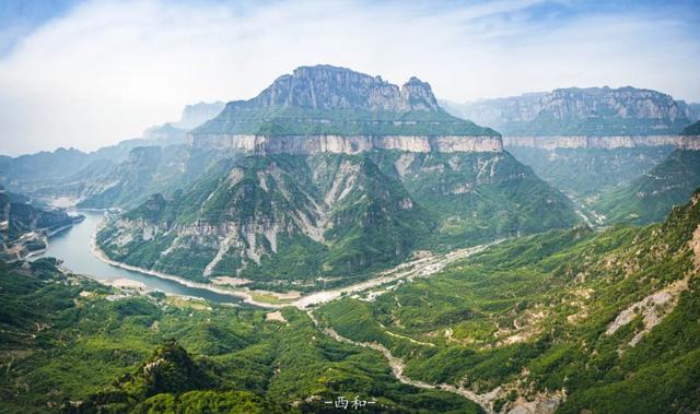 举起手来拍摄地，举起手来拍摄地郭亮村介绍（悬崖上有隐秘古村）