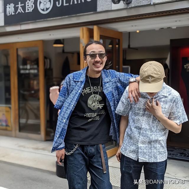 科特迪瓦的土特产，必备一件复古舒爽的花衬衫