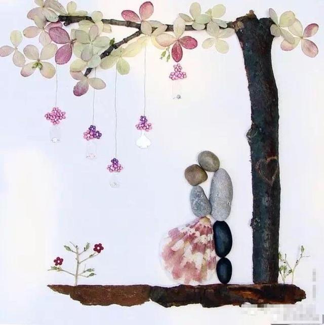 有趣的鹅卵石画，有趣的鹅卵石画图片（一组关于爱情的鹅卵石创意拼画）