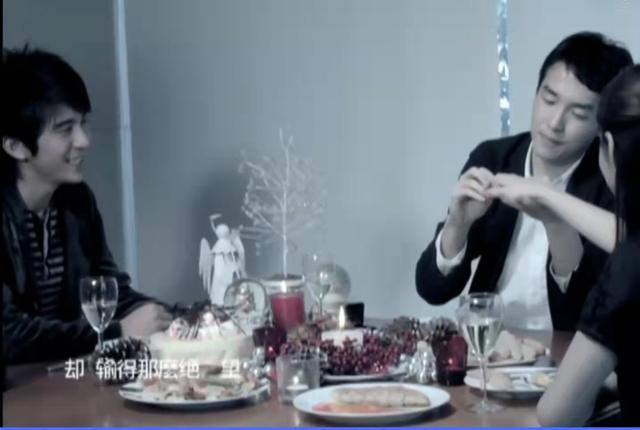 我以为我的温柔能给你整个宇宙，歌词我以为我的温柔能给你整个宇宙（我以为，我以为我们……）