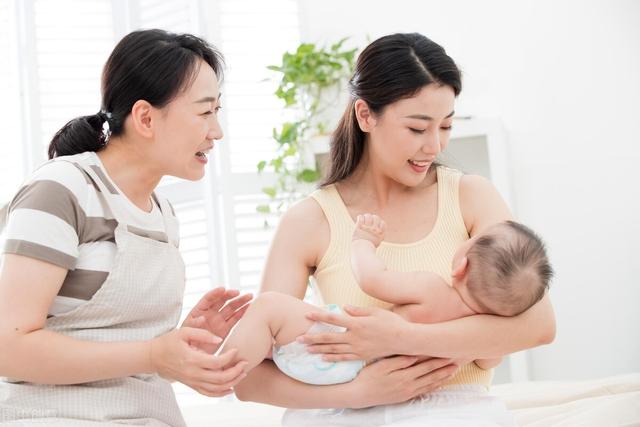 婴儿尿布怎么用，新生儿尿布怎么用（但用尿布的效果更舒适）