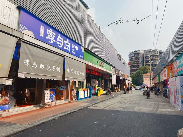 广州人气最旺的夜市街，广州“客村”附近有一条美食街