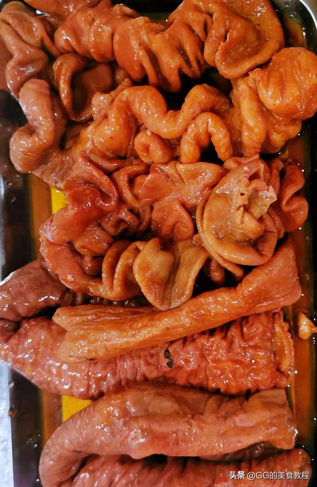 卤猪肠的做法，卤猪肠的做法 最正宗的做法（卤肥肠做法和技术配方）
