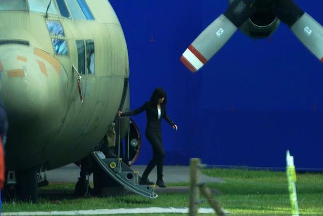 铁石心肠演员表，新铁石心肠男主一开始喜欢的是谁（37岁盖尔加朵新片化身间谍）