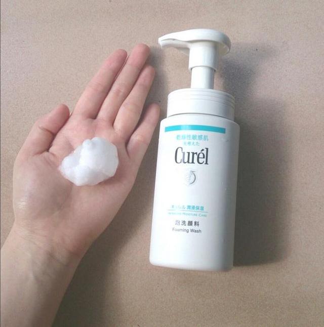 旁氏洗面奶好吗，旁氏洗面奶为什么便宜（平价洗面奶红榜：珂润温和）