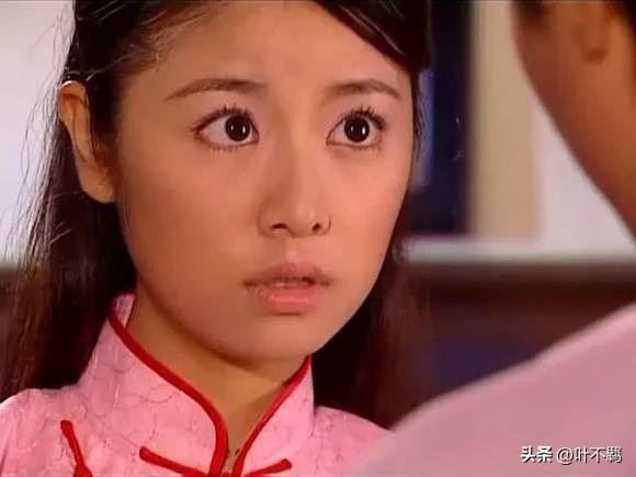 老还珠格格24年后演员今昔对比，24年后周杰被逼成了农民