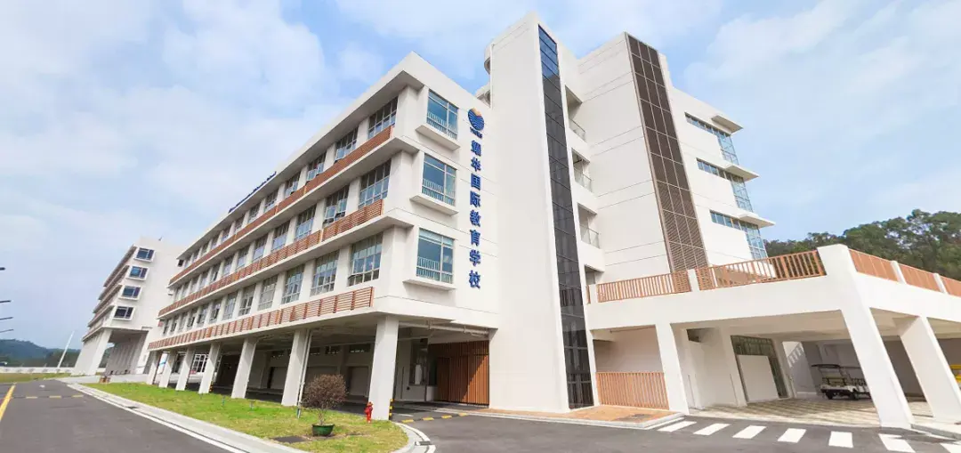 光华剑桥和光华中学（广州耀华出了一枚剑桥，学校实力如何）