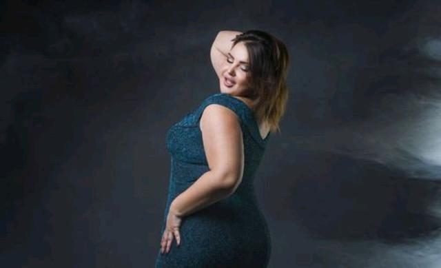 女性标准身高体重对照表2022，符合标准就行并不是越瘦越好