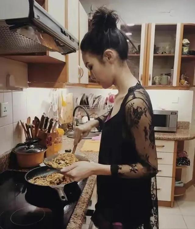 乌兰巴托是哪个国家，蒙古国什么时候从中国分出去的（带你看看真实的蒙古国首都乌兰巴托）