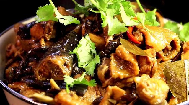 东北菜有哪些特色菜，25道特色传统东北菜介绍（东北最有名的8道特色菜）