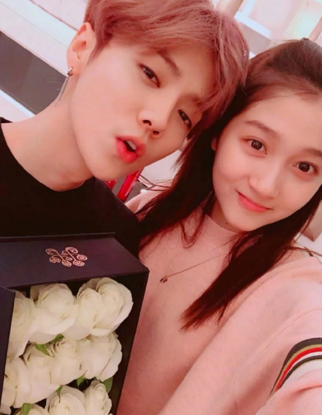 鹿晗女朋友是谁，鹿晗女朋友是谁什么时候在一起（公开恋情4年多低调且幸福）