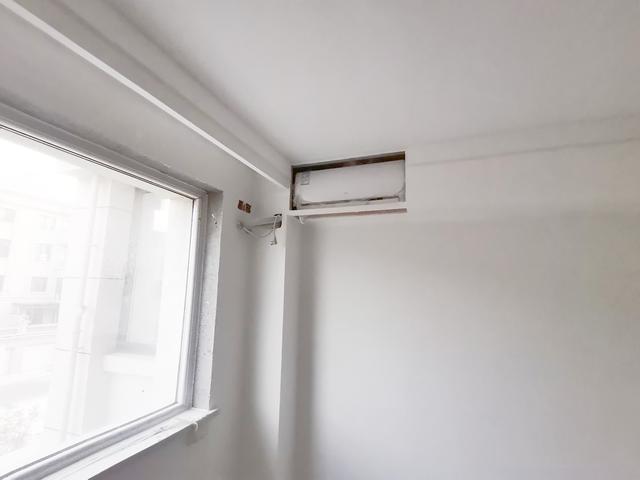 卧室灯多少瓦合适，卧室灯一般多少瓦（卧室里的7个地方“穷装”更好用）