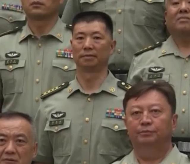 祁团长英雄团，祁发宝，英雄团长晋升大校