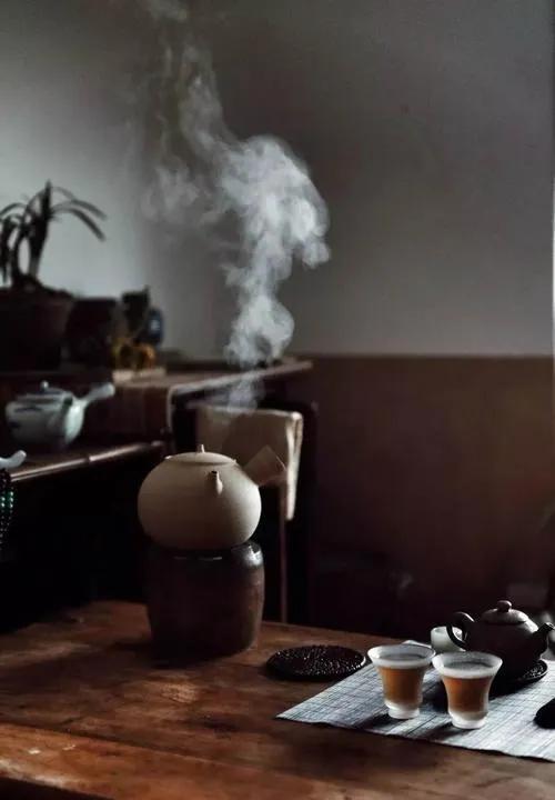 一日无书下一句是什么，一日无书,下一句是什么（散文：无事此静坐，一日当两日）