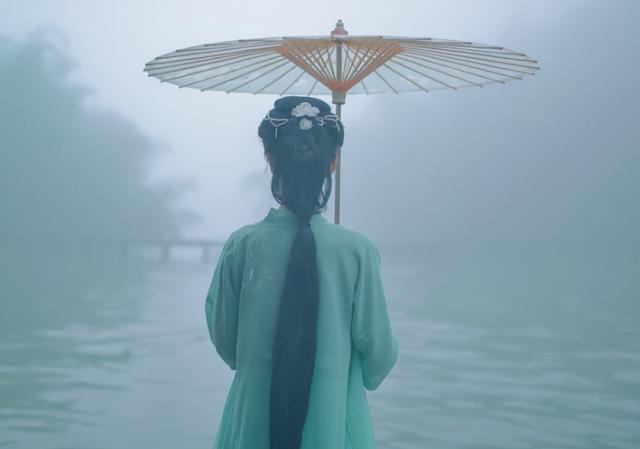 “都下佛寺五百余所，梁武帝时期的围棋高手（杜牧笔下的烟雨江南）