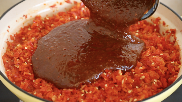 熬辣椒酱的做法大全家常做法，熬辣椒酱的做法及配方（吃来吃去还是这个做法的好吃）