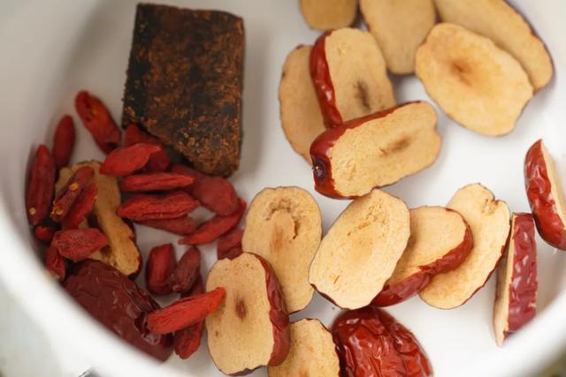 奶茶怎么做才好喝,奶茶是怎么做的(2种好喝的奶茶煮法教给你) 奶茶怎么做才好喝,奶茶是怎么做的(2种好喝的奶茶煮法教给你)