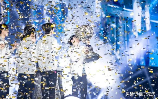 类似于乐可的小说，有没有类似乐可的耽美小说（关于影响俱乐部运营的因素）